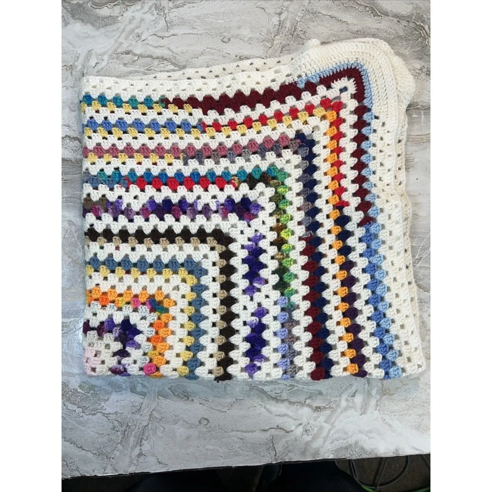 CROCHETED SMALL LAP BLANKET THROW‎ 36 X 36 GRANNY MULTICOLORED SQUARE PATTERN
